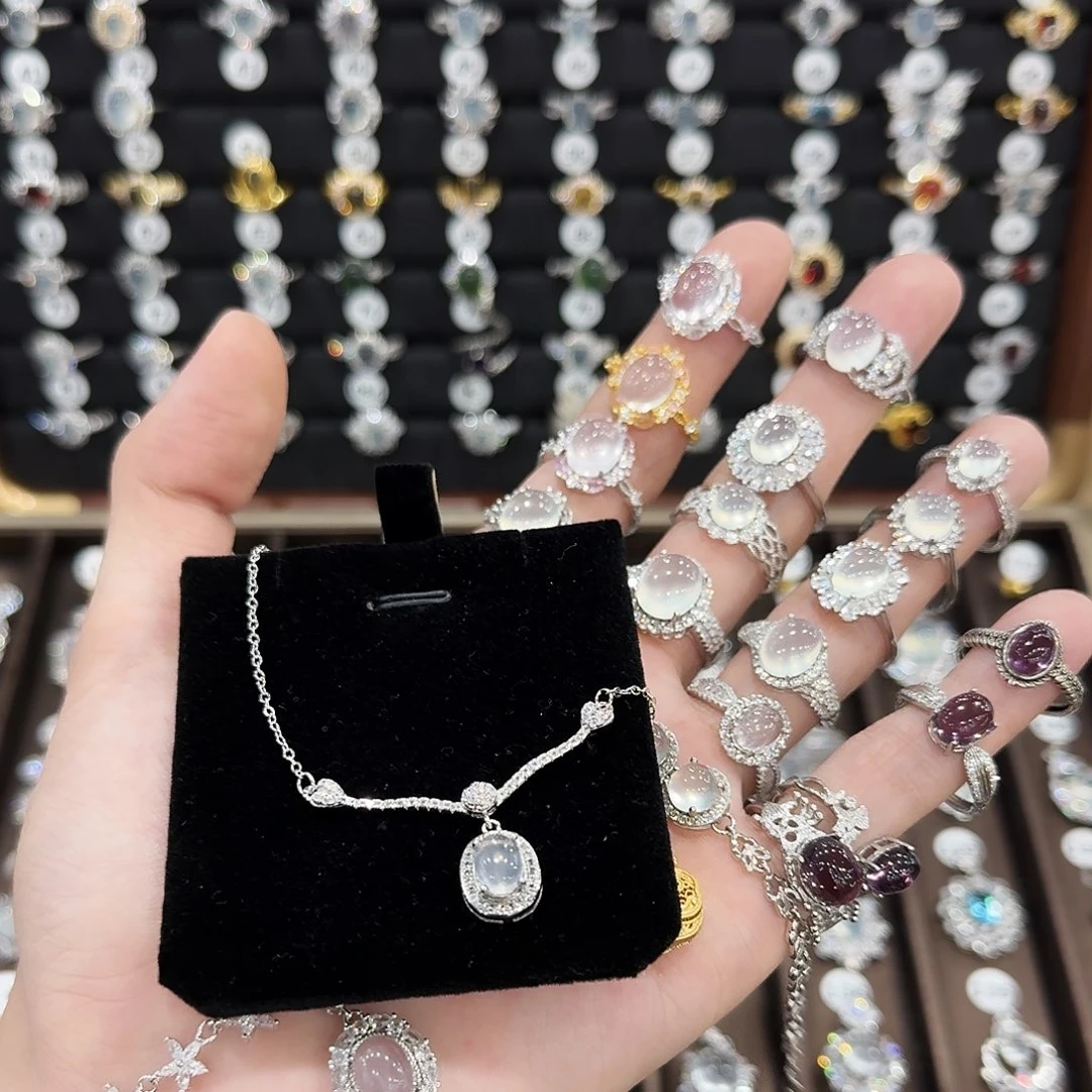 芙蓉石颈饰银S925镶嵌e*