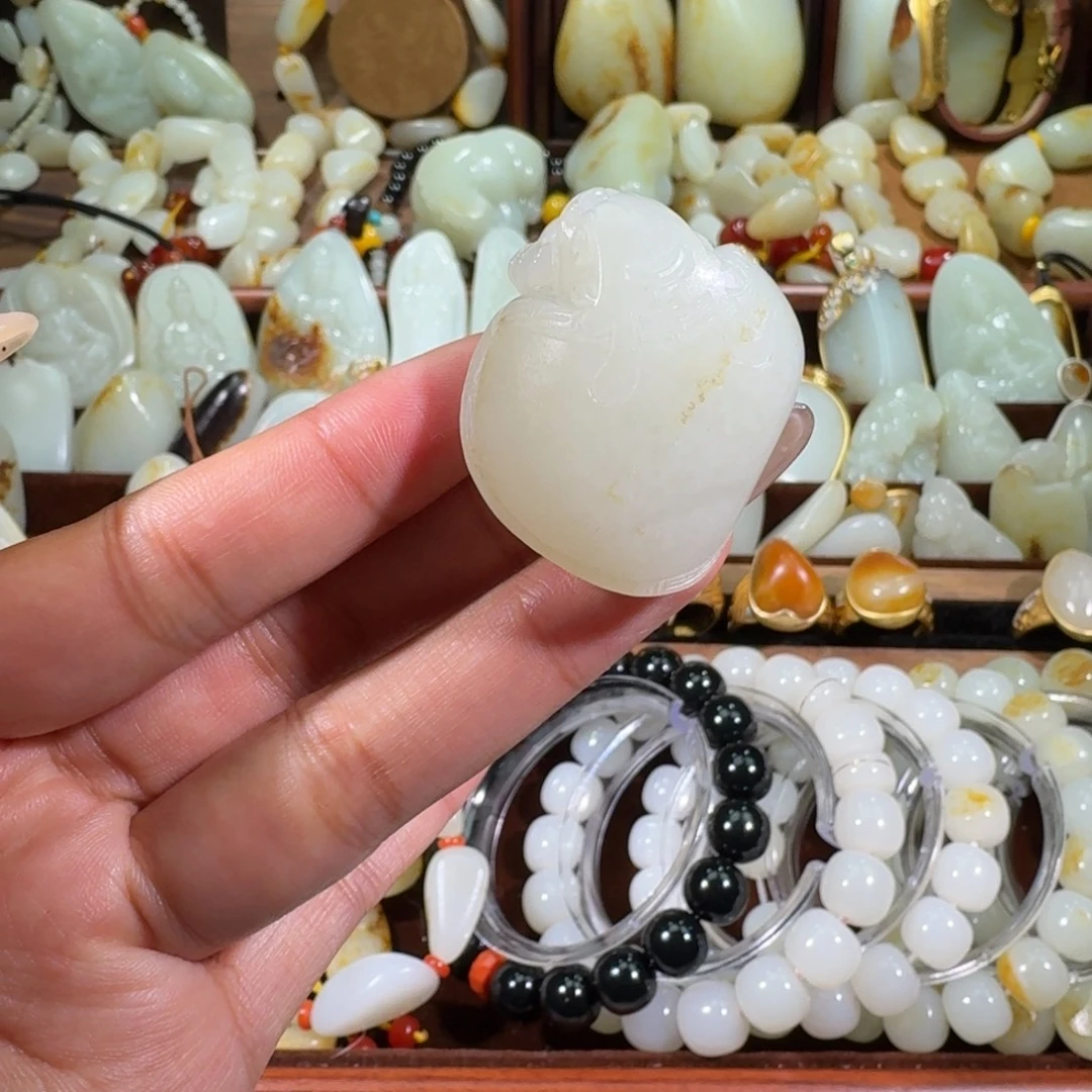 和田玉未镶嵌手链