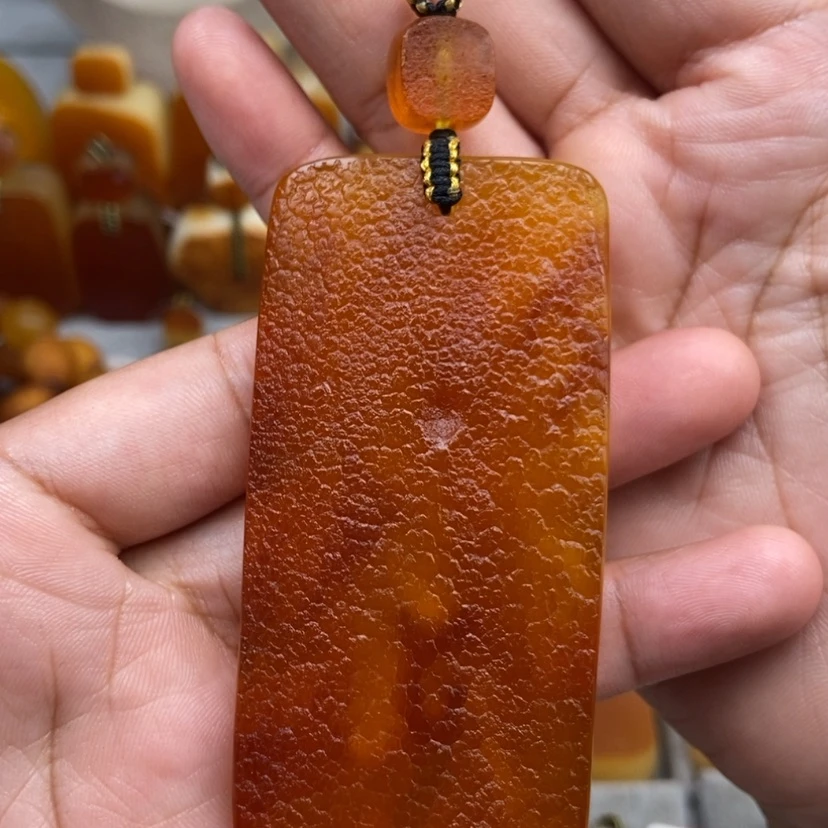 【闪购商品】琥珀颈饰未镶嵌