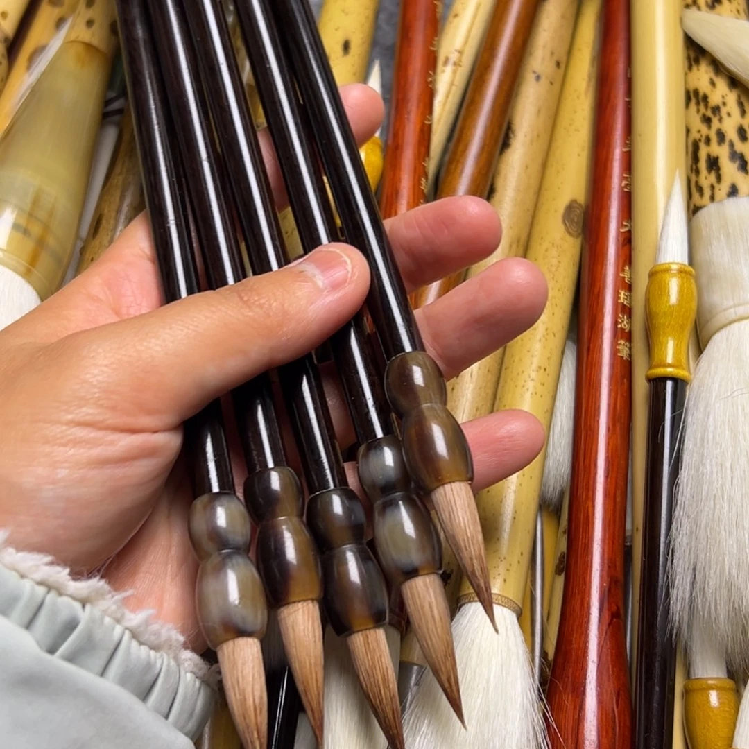 冷***爷狼毫5只 出锋2.8左右只能清水试笔