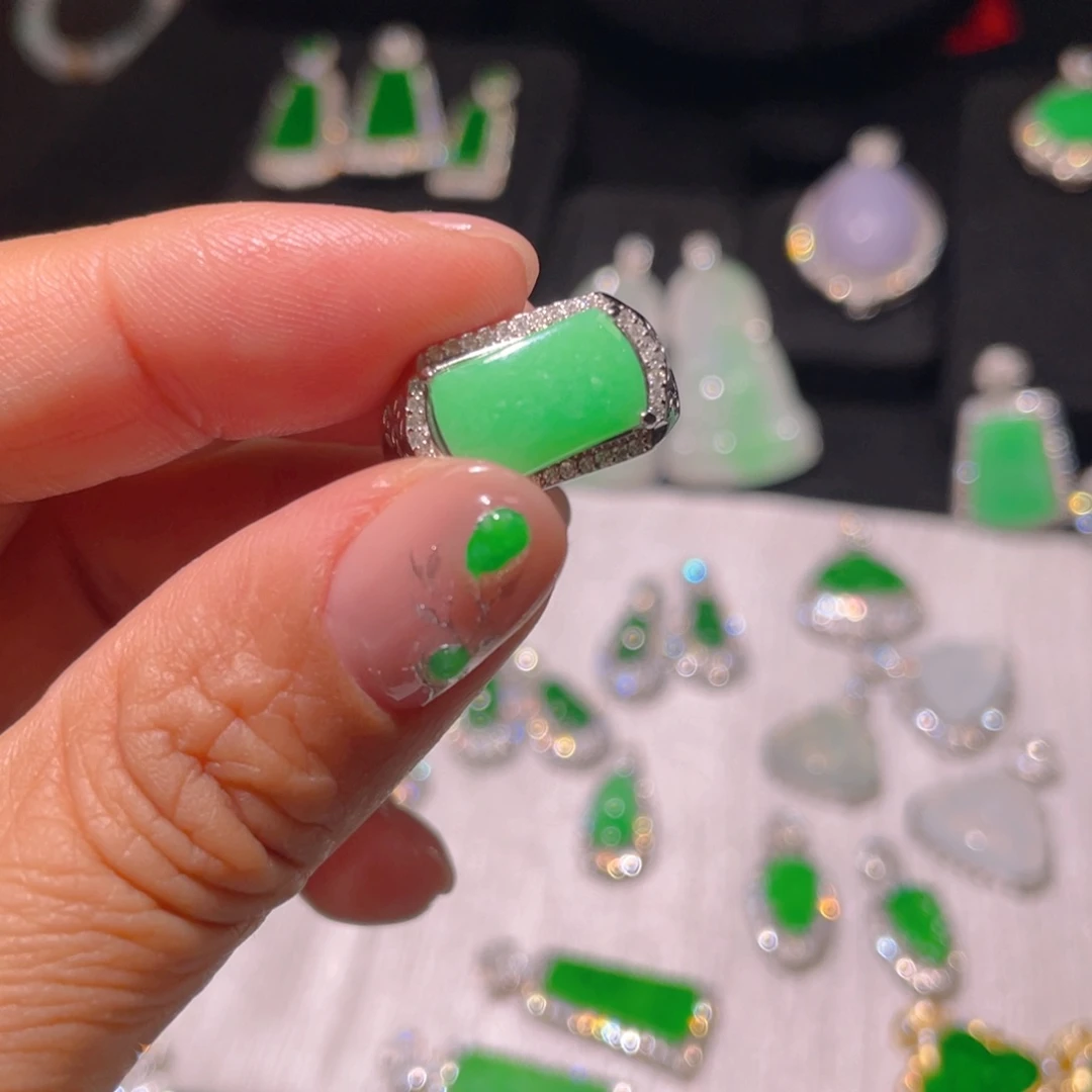 翡翠戒指银S925镶嵌精品