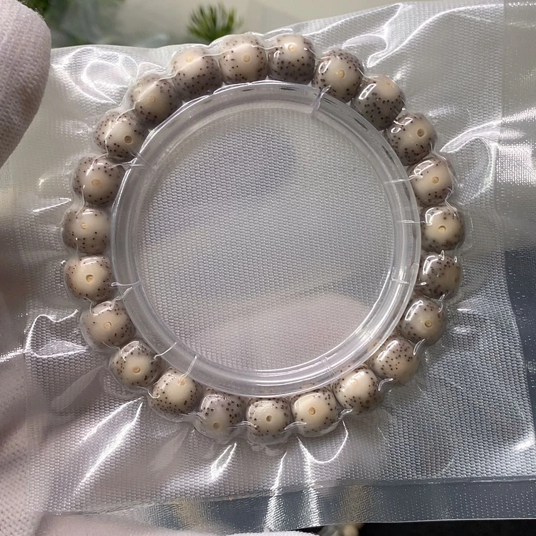 手串星月菩提石玉大眼10*9单