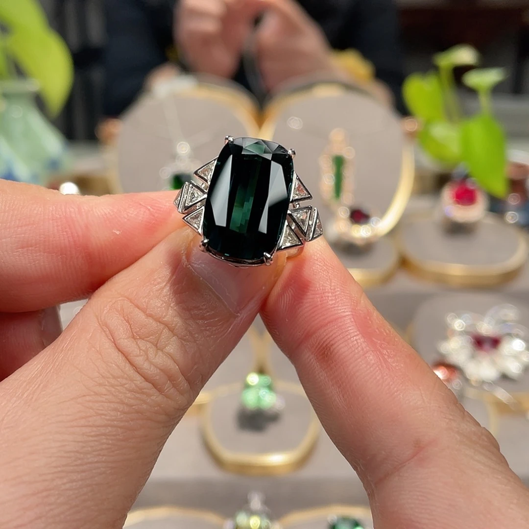 碧玺戒指18K金镶嵌16.68ct