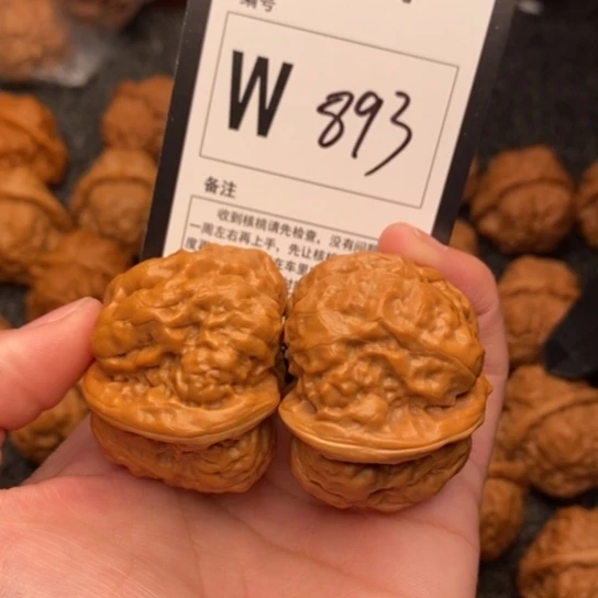吊坠桃核我是第一百40