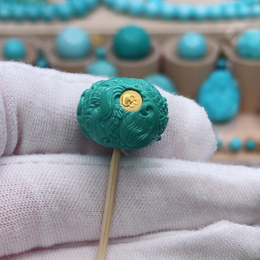 绿松石未镶嵌珠宝奇石