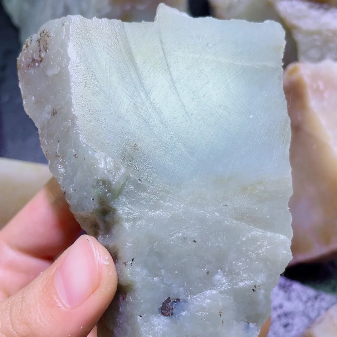 和田玉未镶嵌珠宝半成品