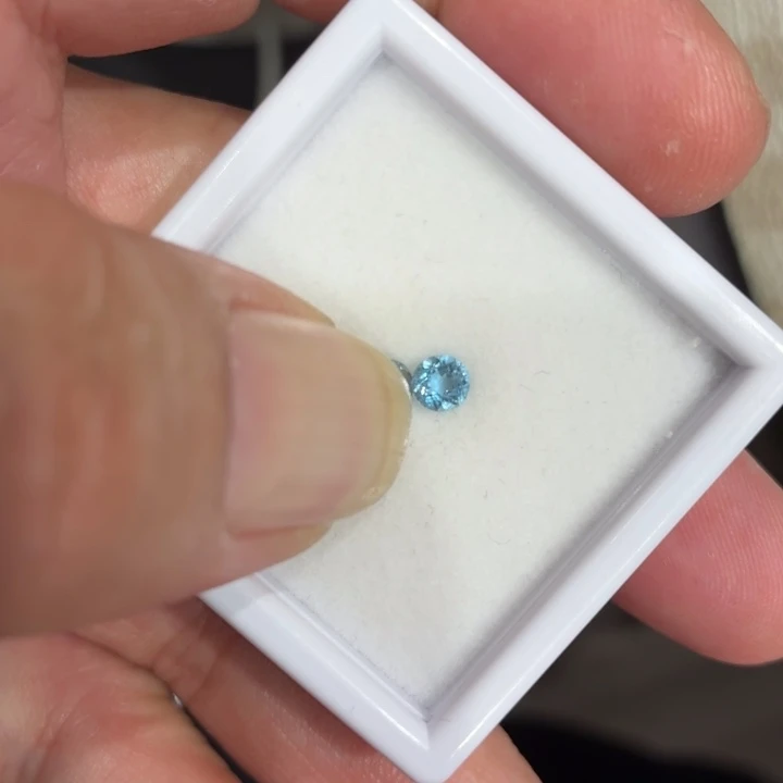 海蓝宝石裸石裸石1粒圆四