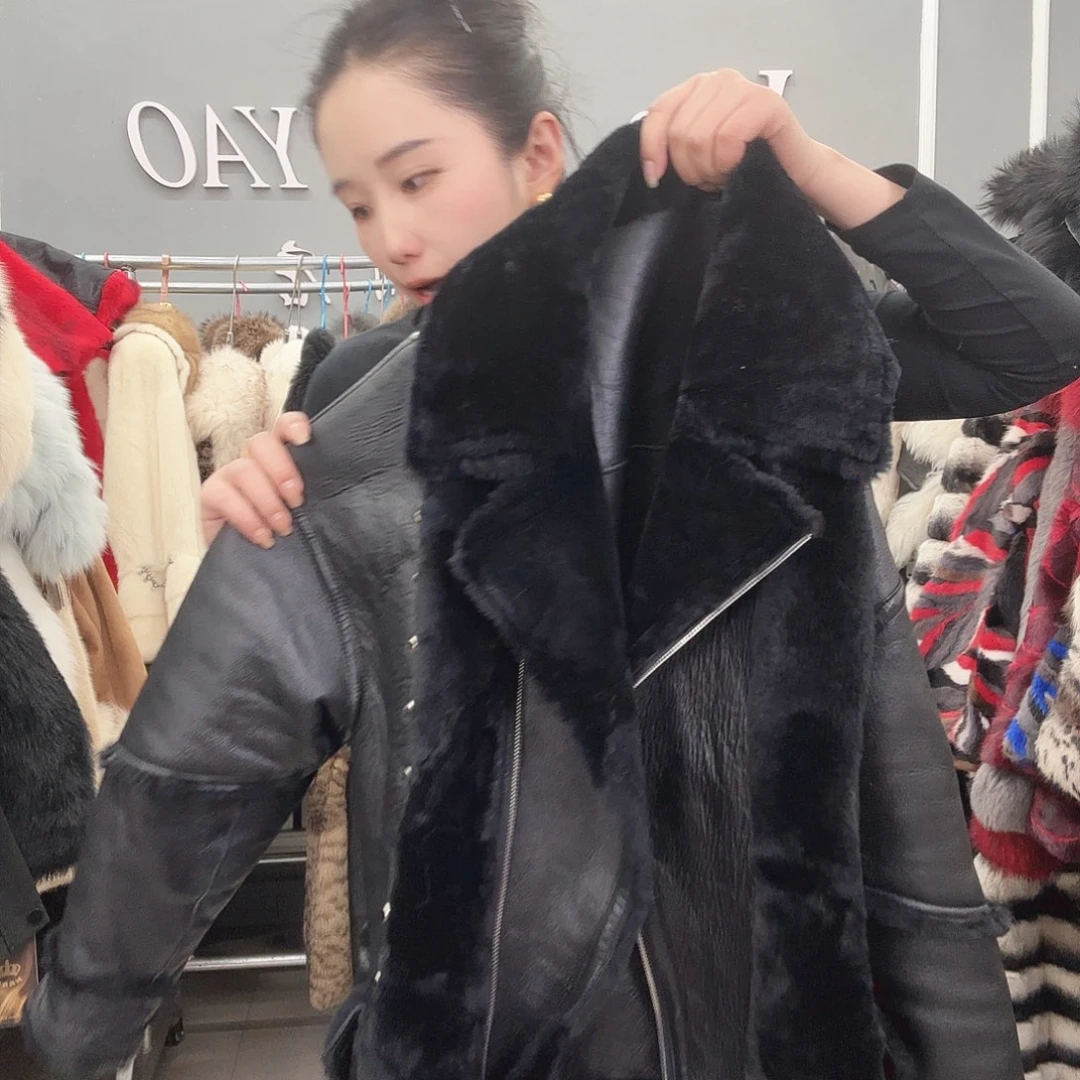 姚小妖家高端皮草