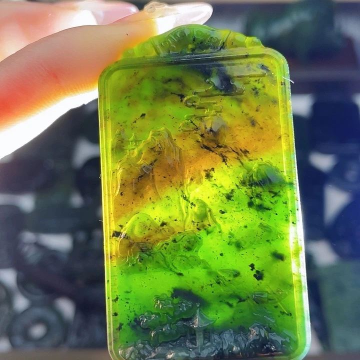 蛇纹石玉未镶嵌挂件泰山玉山水牌