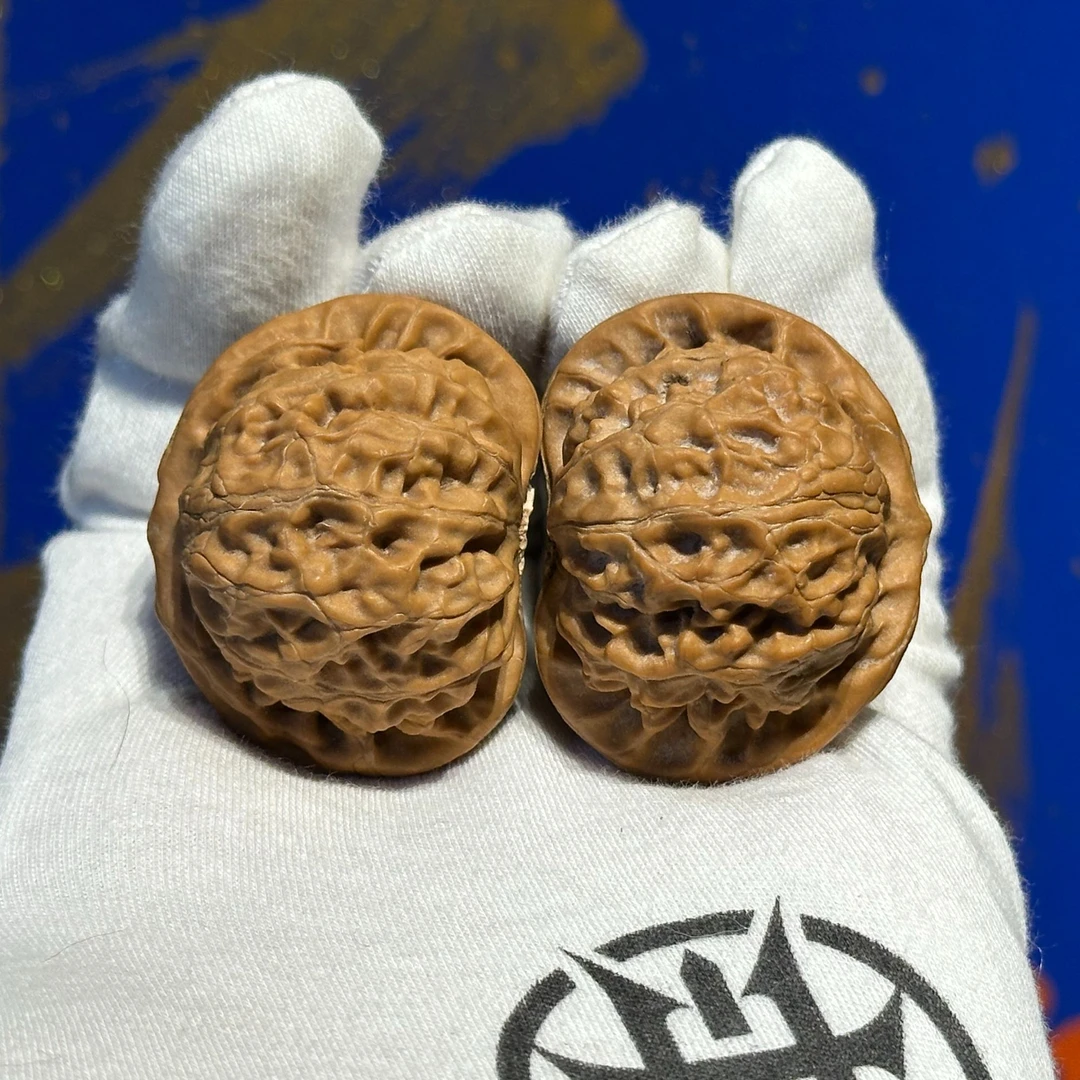 全品邢台桃心宫灯-文玩核桃