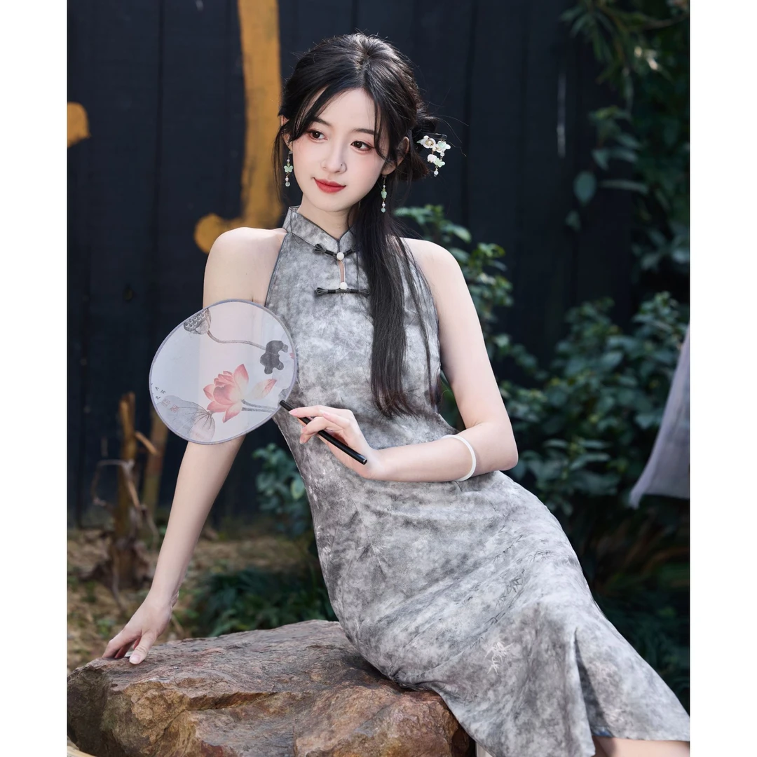 《婉婉》旗袍2025年新款年轻款少女新中式改良无袖绝美连衣裙夏6108