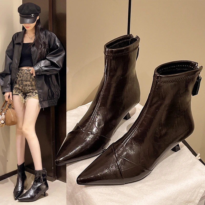 尖头细跟瘦瘦靴加绒时装靴2025秋冬新款百搭中跟短靴气质切尔西靴