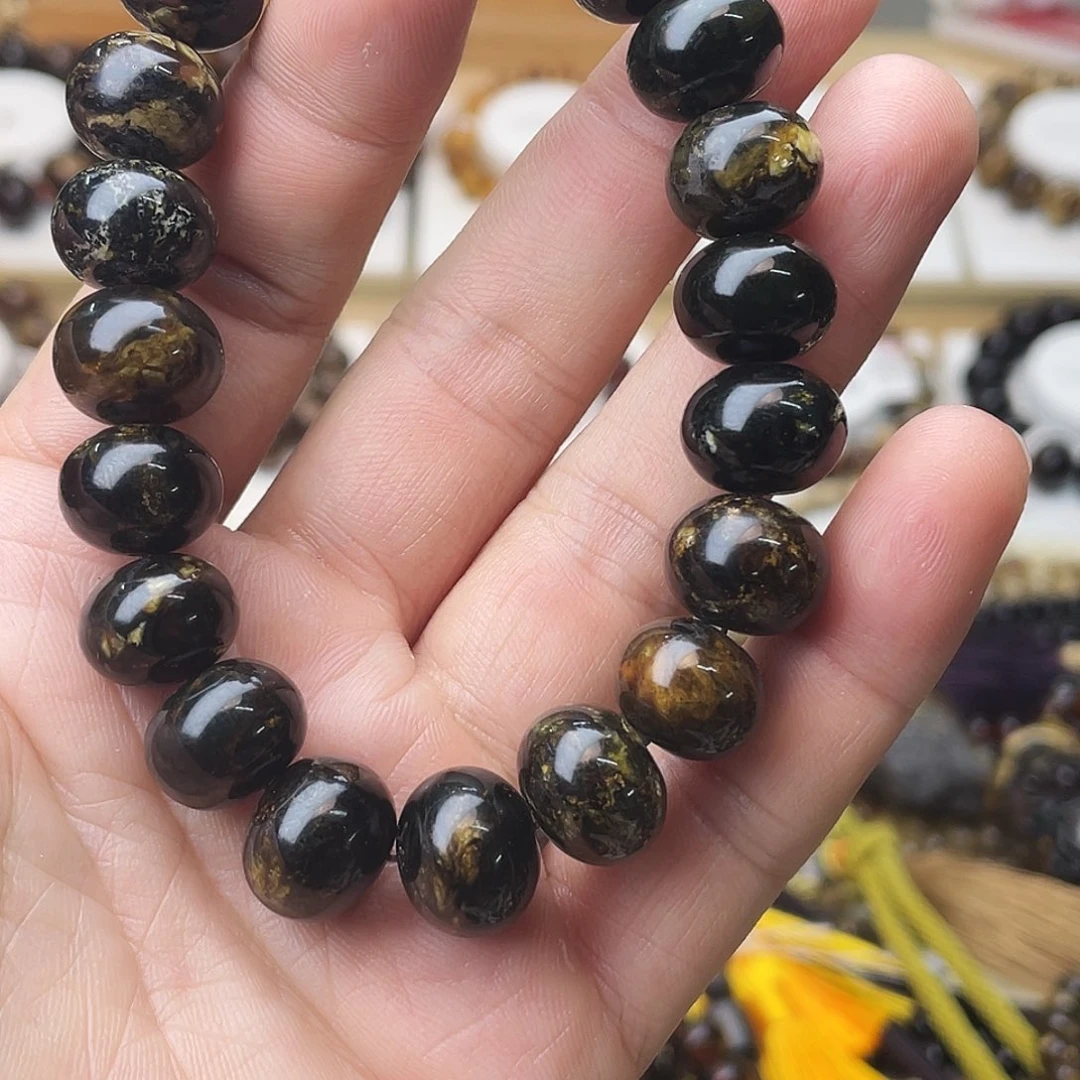 胡***涂琥珀未镶嵌裸石十三