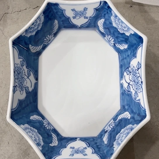 烟瓷器及瓷器收藏于我国南方各地