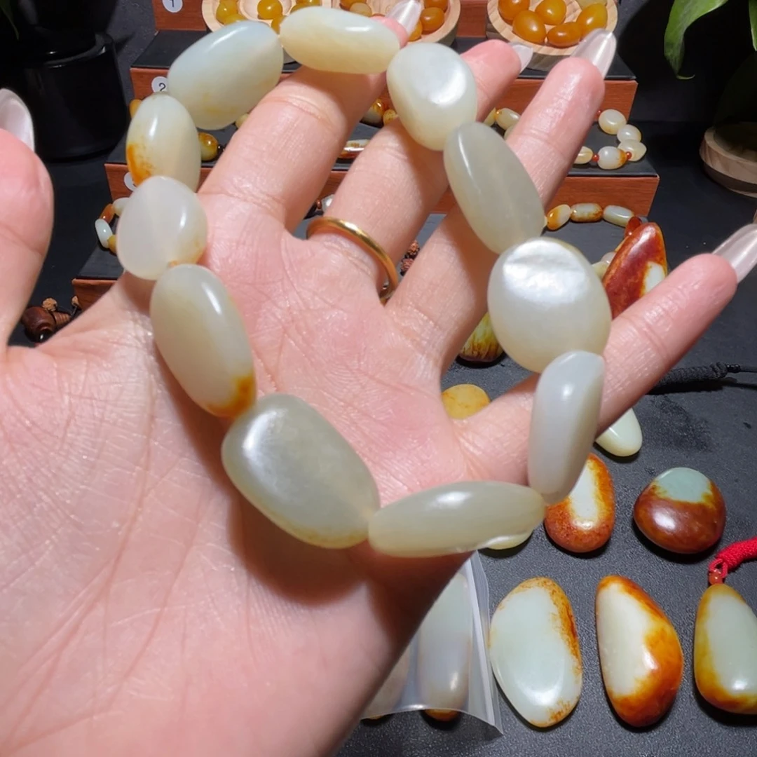 和田玉未镶嵌颈饰有***性