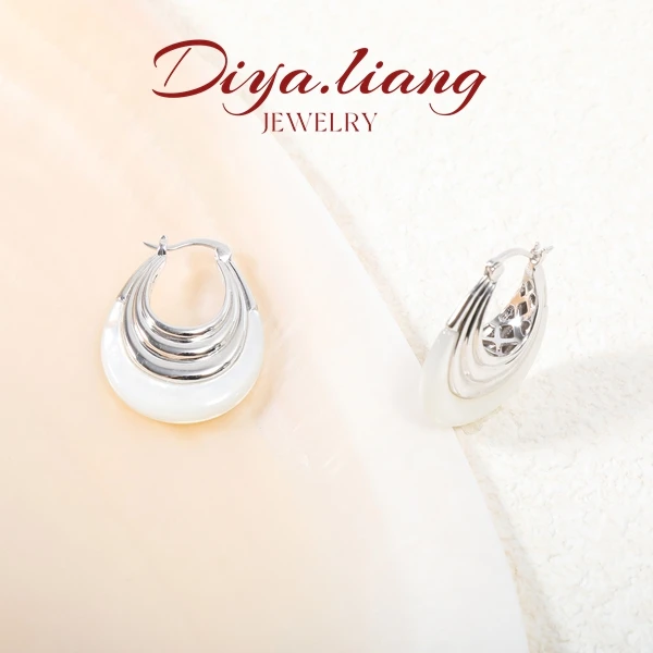 925银耳饰 梁雅帝新品【肤若凝脂白月光】设计款时尚纯银耳饰