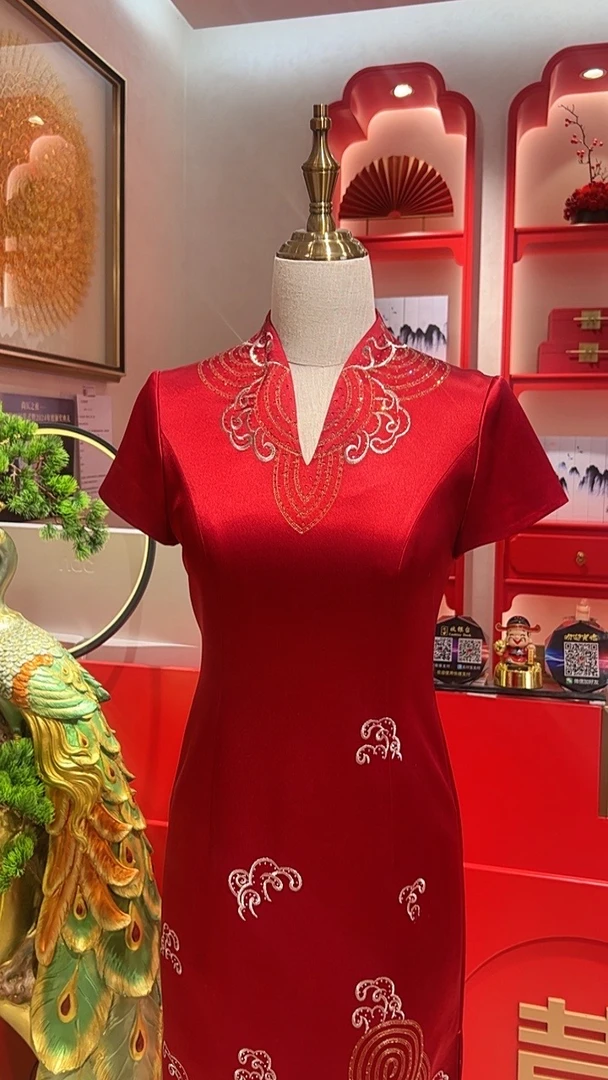 六礼17837高级改良旗袍喜婆婆喜妈妈婚宴礼服