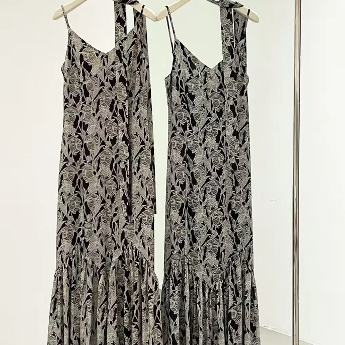 秋季复古印花V领露背显瘦长款鱼尾吊带连衣裙