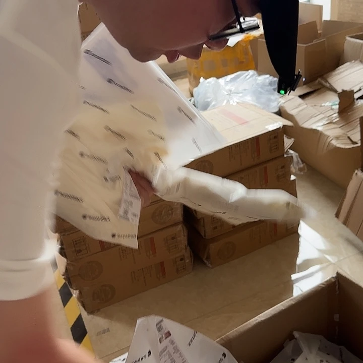 XL惊奇防晒衣颜色不挑