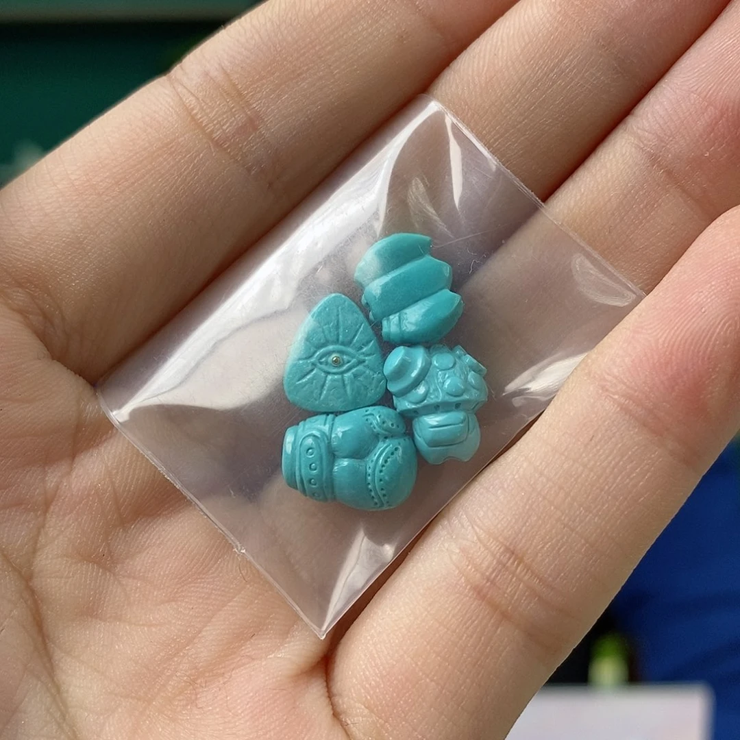 绿松石未镶嵌珠宝奇石