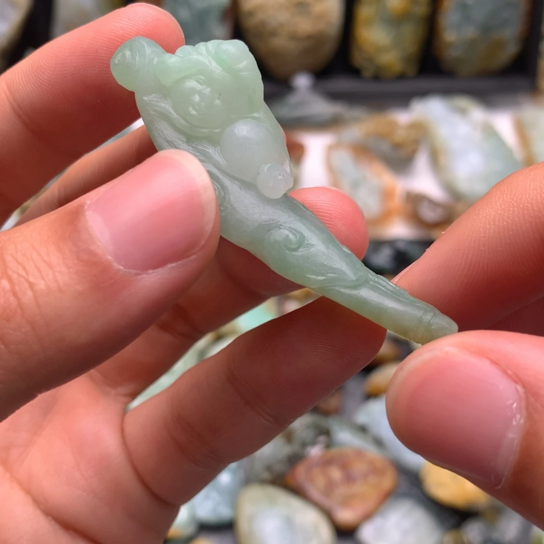 定制翡翠未镶嵌翡翠