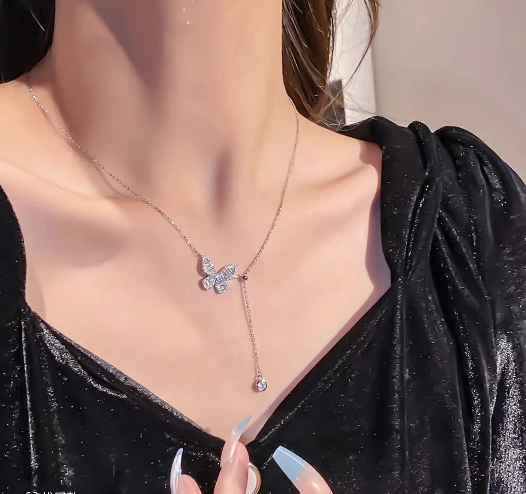 KISS MAX  小众设计感轻奢蝴蝶锁骨项链31374
