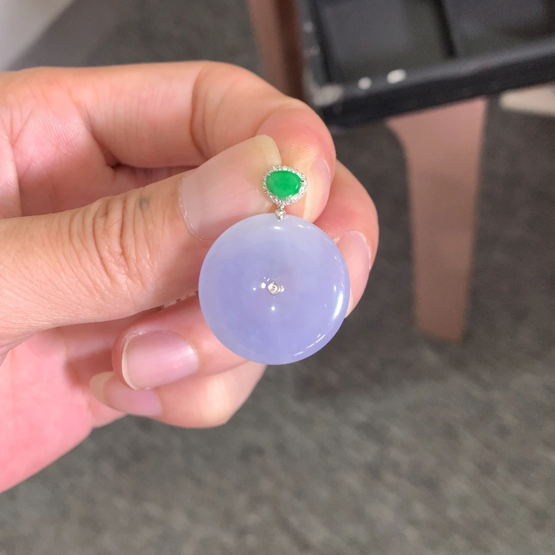 颈饰18K金镶嵌翡翠翡翠