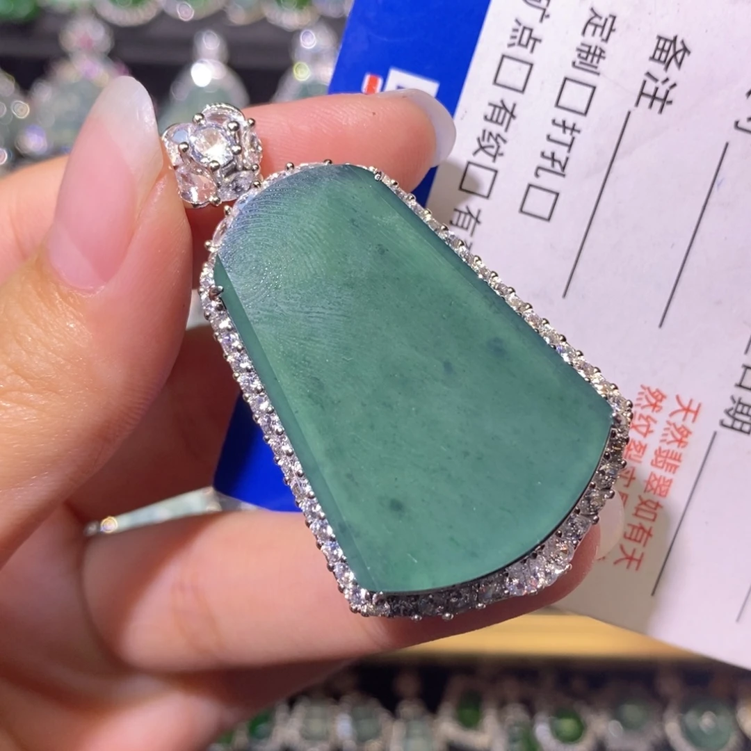 翡翠未镶嵌颈饰天然