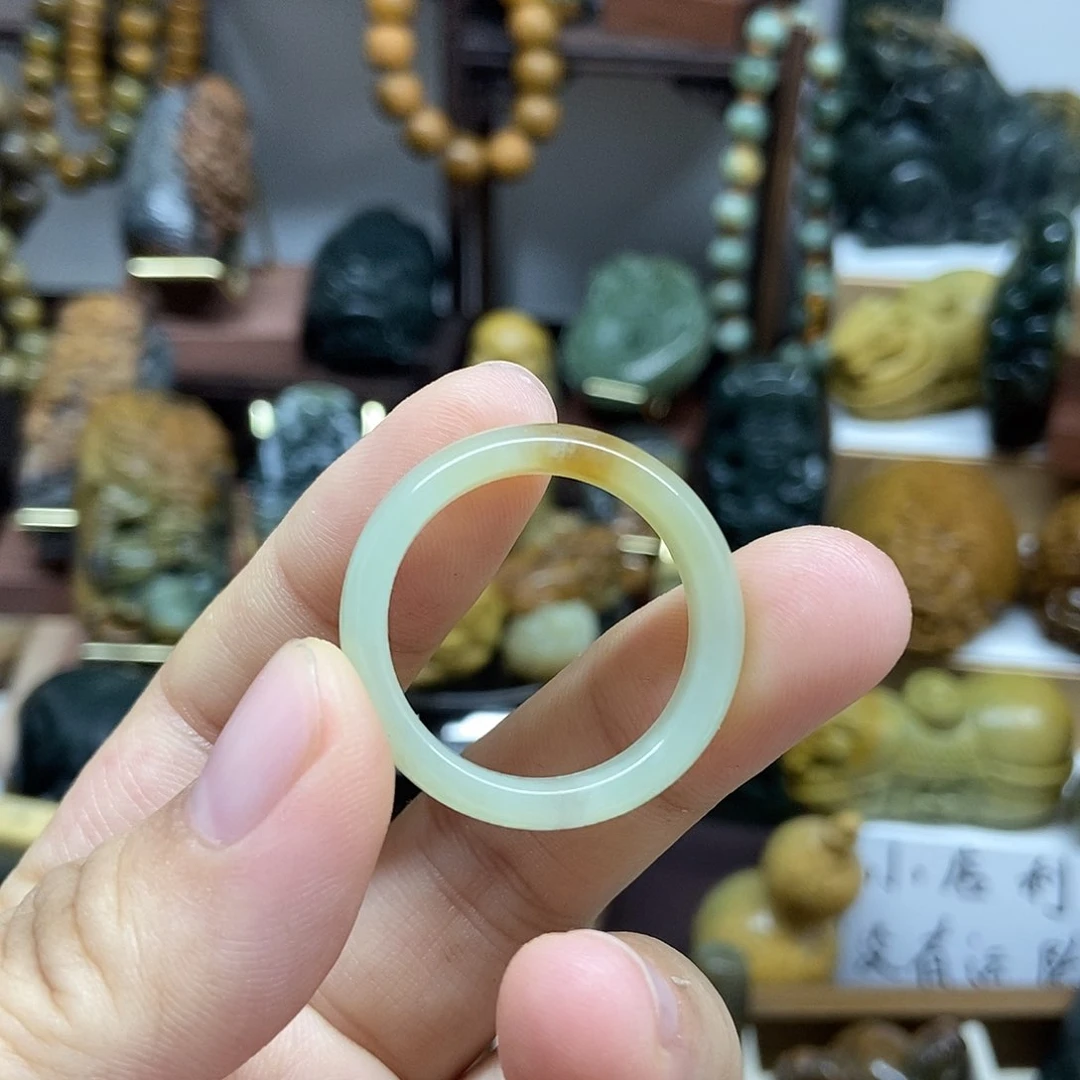 岫岩老玉（透闪石质玉）未镶嵌把件