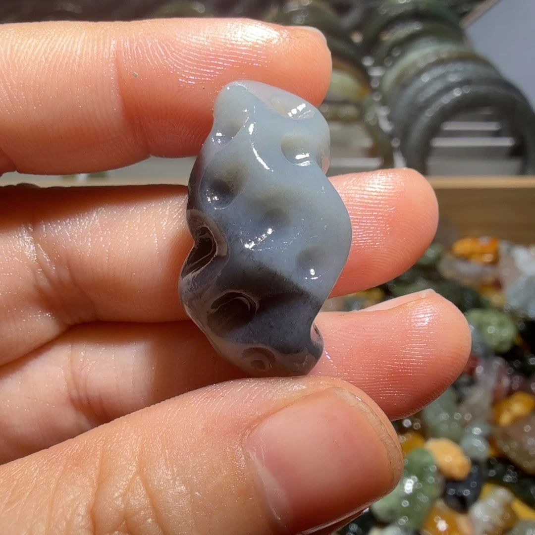 和田玉未镶嵌珠宝奇石