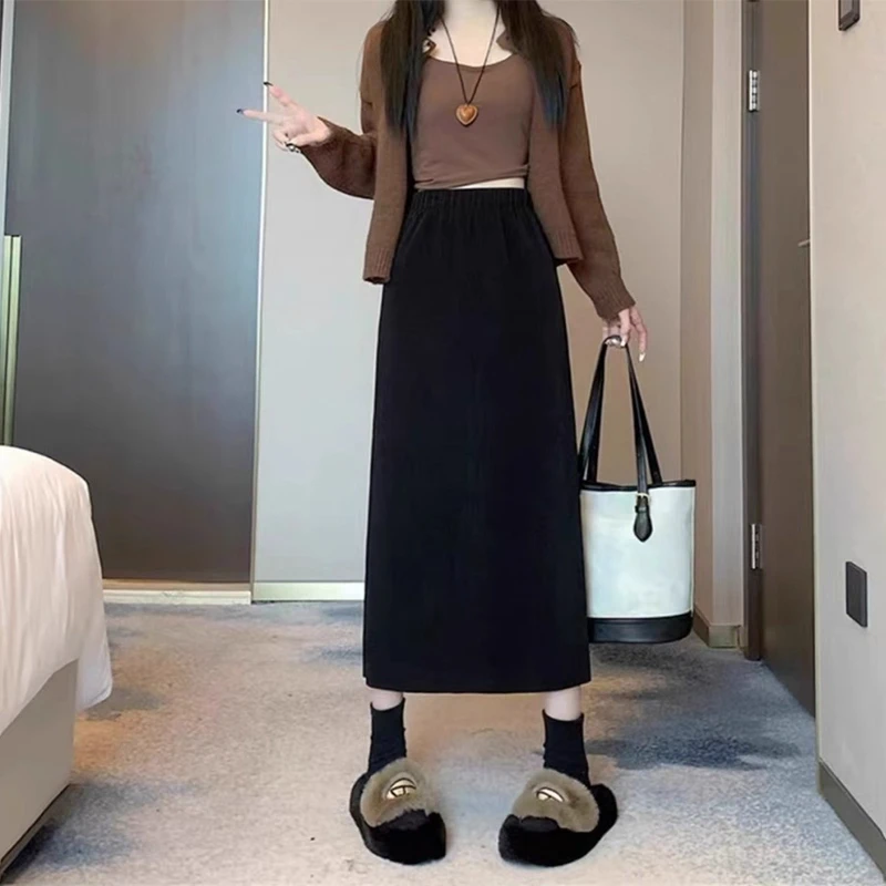 秋季黑色高腰直筒裙女大码胖mm梨形身材显瘦半身裙后开叉中长裙子