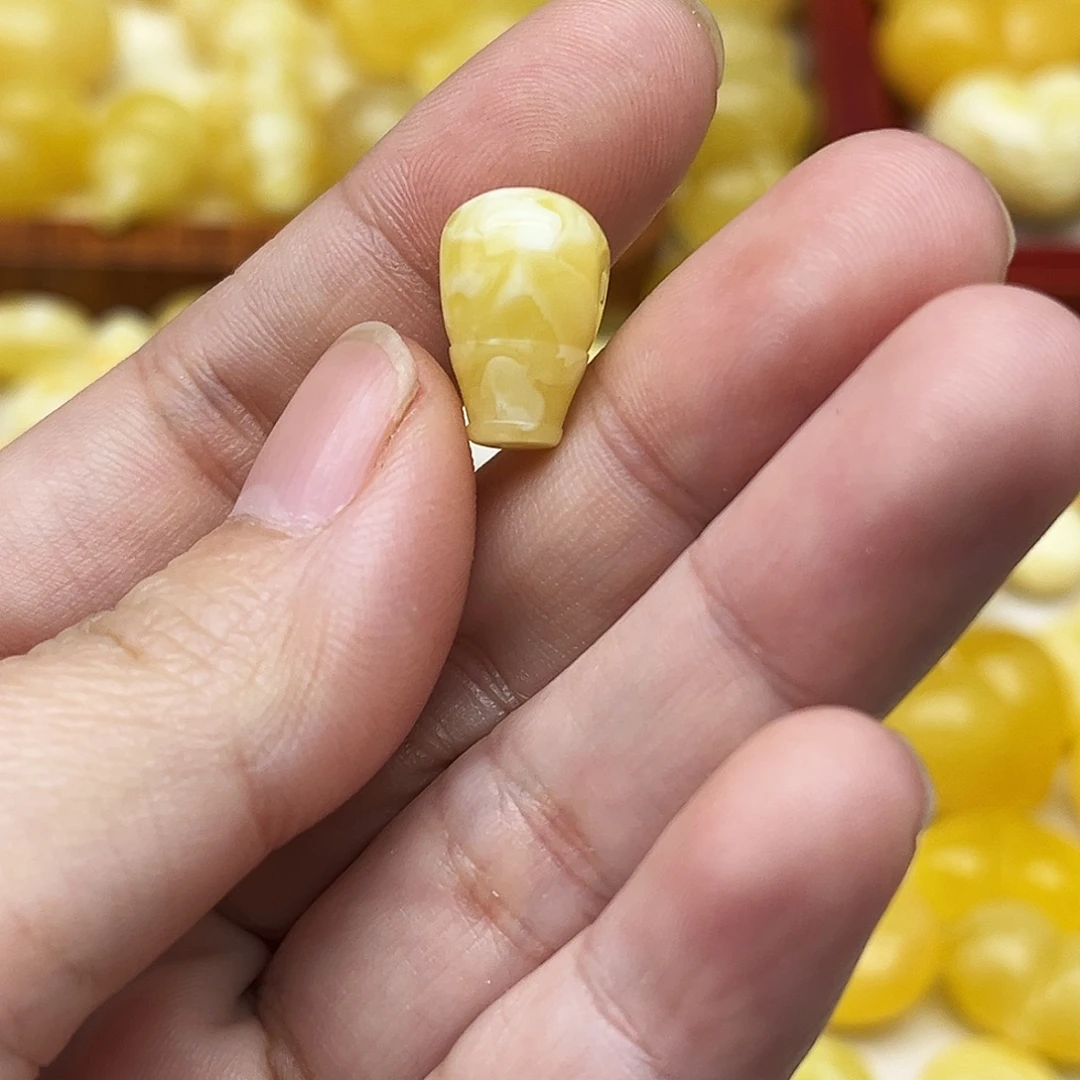 蜜蜡未镶嵌裸石天然