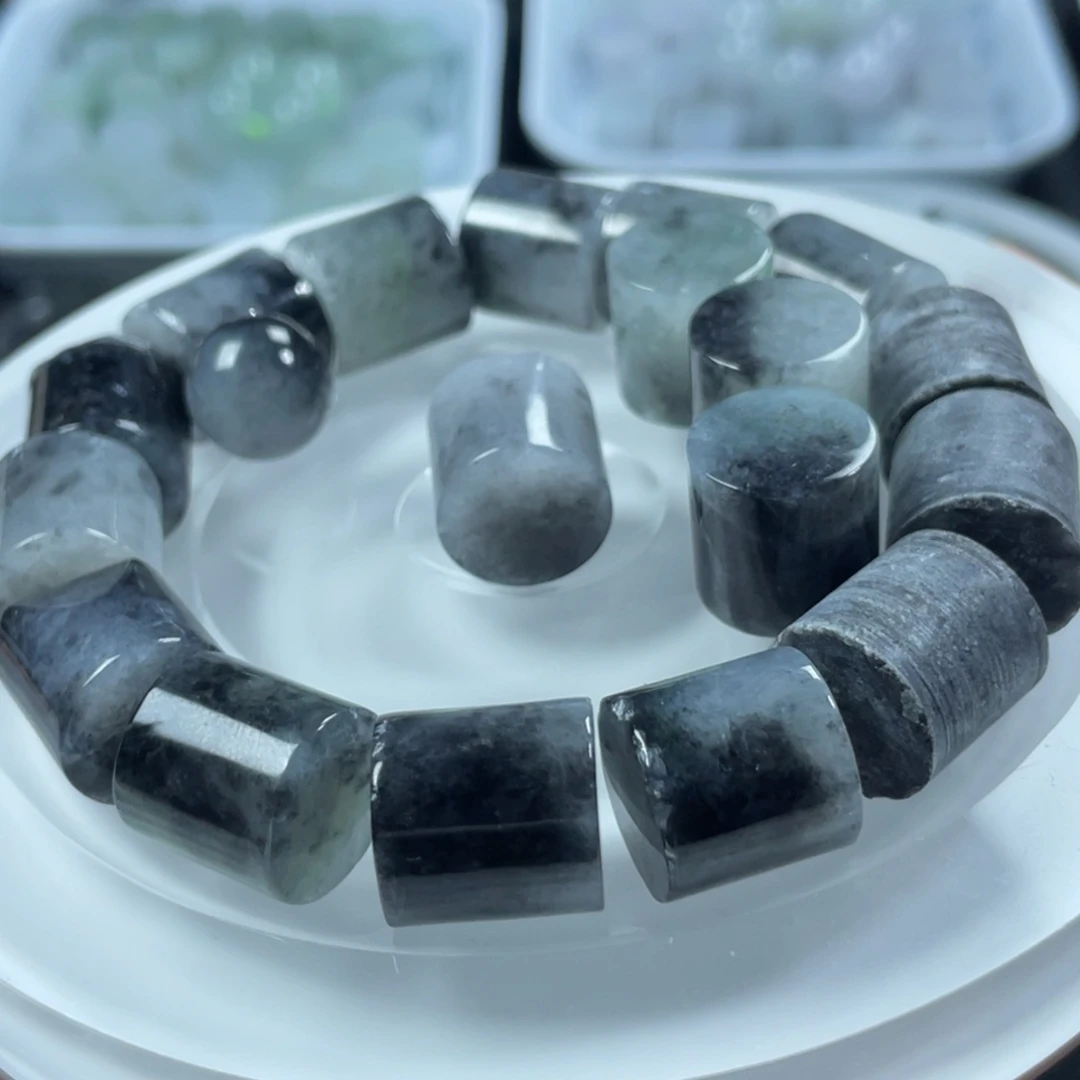 定制翡翠未镶嵌冰乌鸡珠子卡13定制