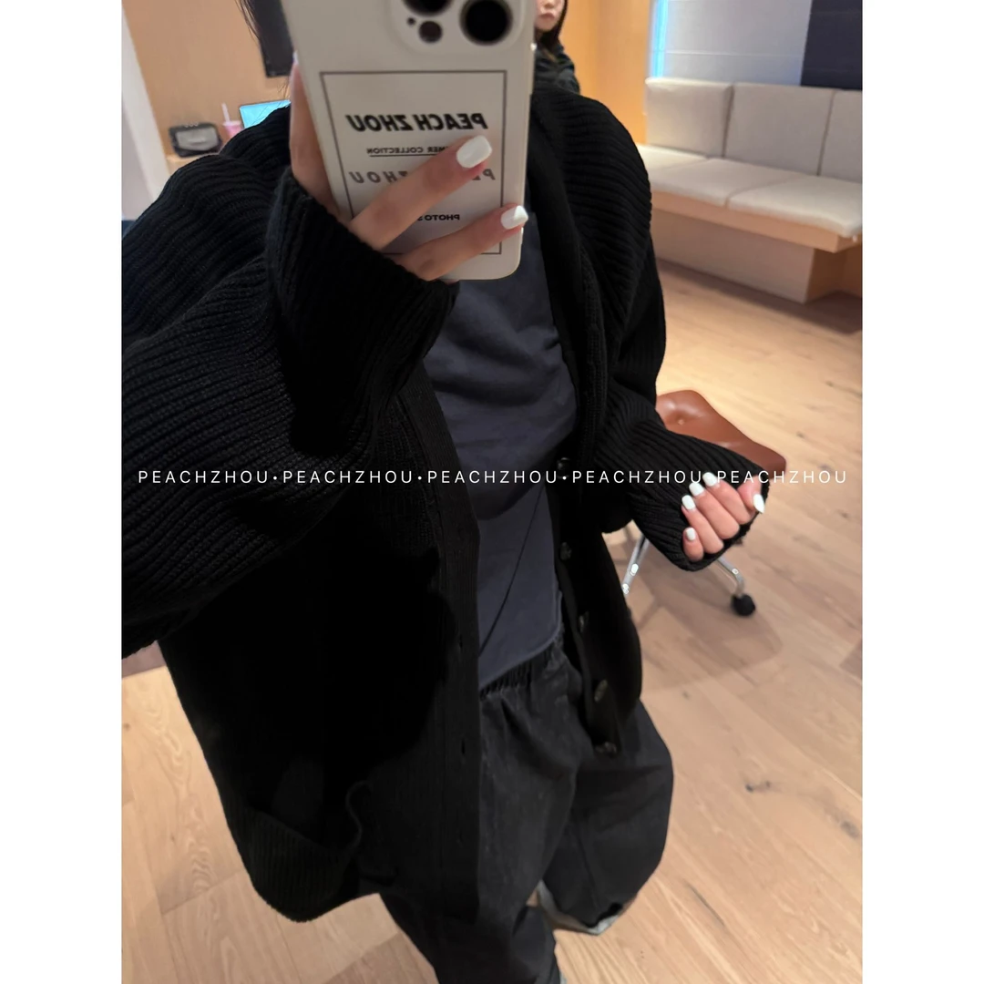 『PEACHZHOU』针织纯色宽松V领系扣针织衫休闲百搭中性毛衣开衫外套