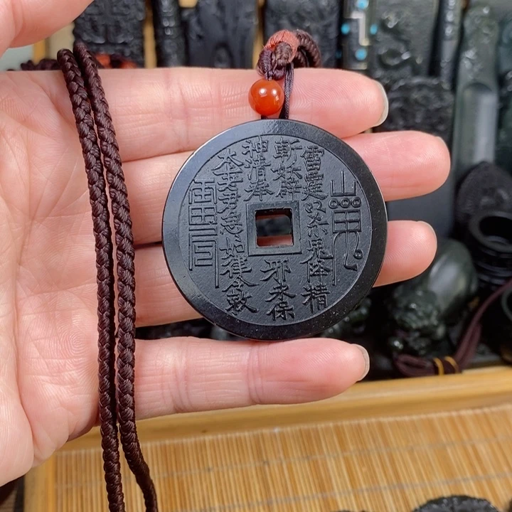 和田玉（青玉）颈饰未镶嵌