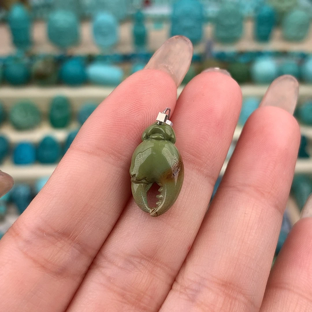 绿松石未镶嵌珠宝奇石