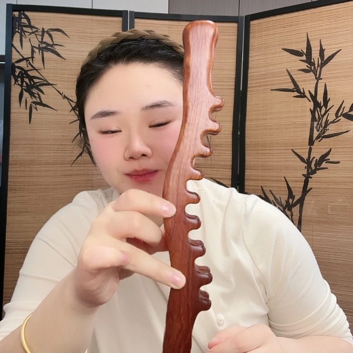 红檀木30厘米龙棍瑕疵