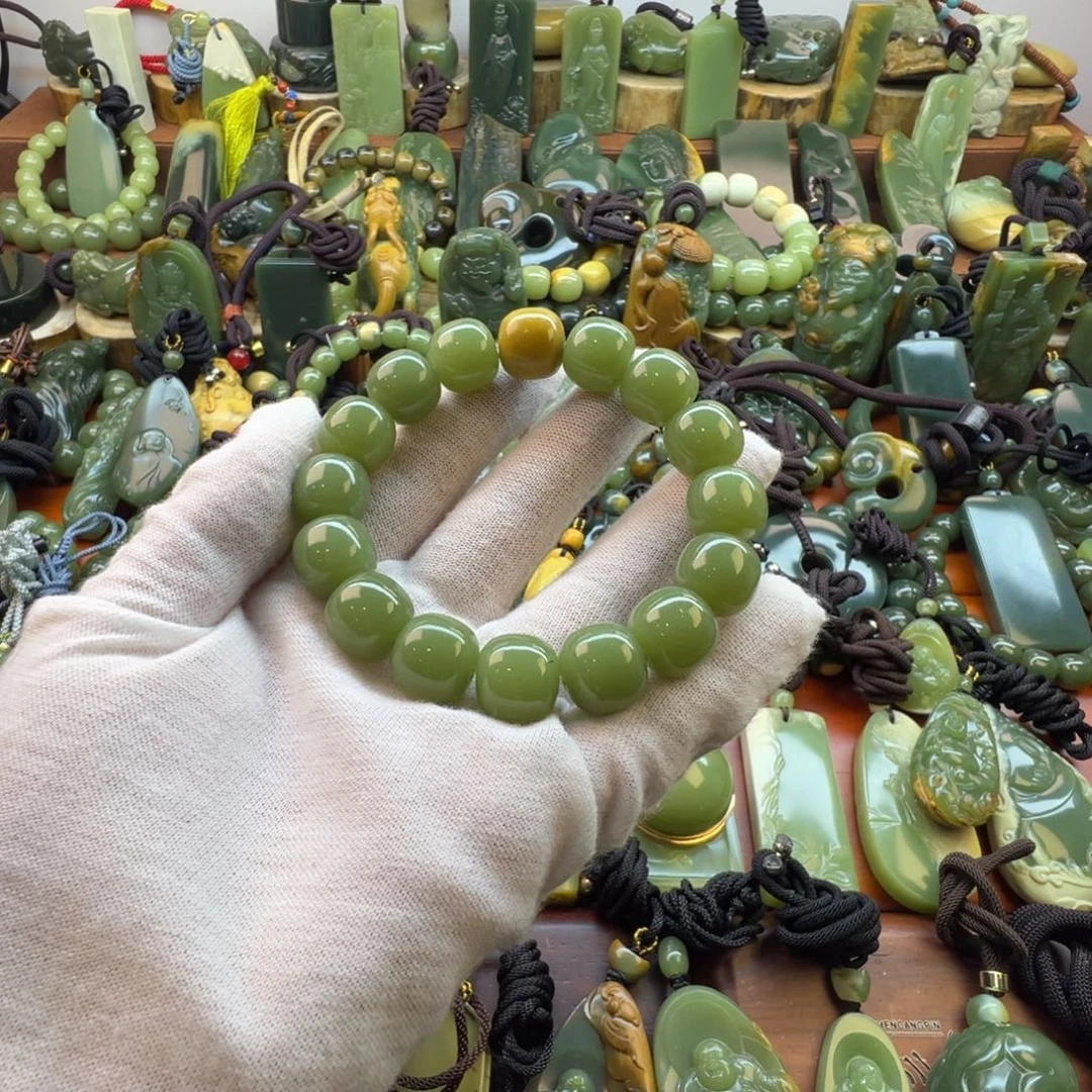 无***语岫岩河磨玉（透闪石质玉）未镶嵌手链