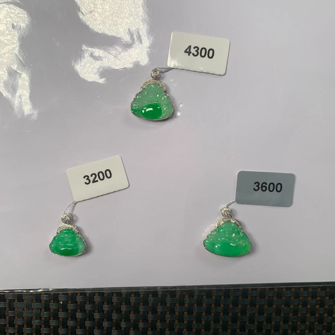 翡翠A货18K金镶嵌佛公多样性发货，发一件514