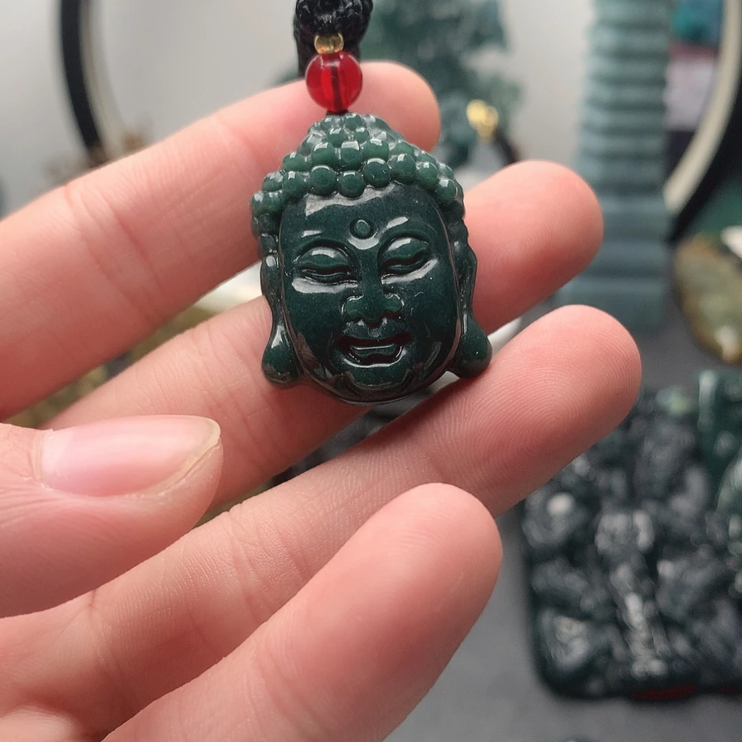翡翠未镶嵌颈饰无
