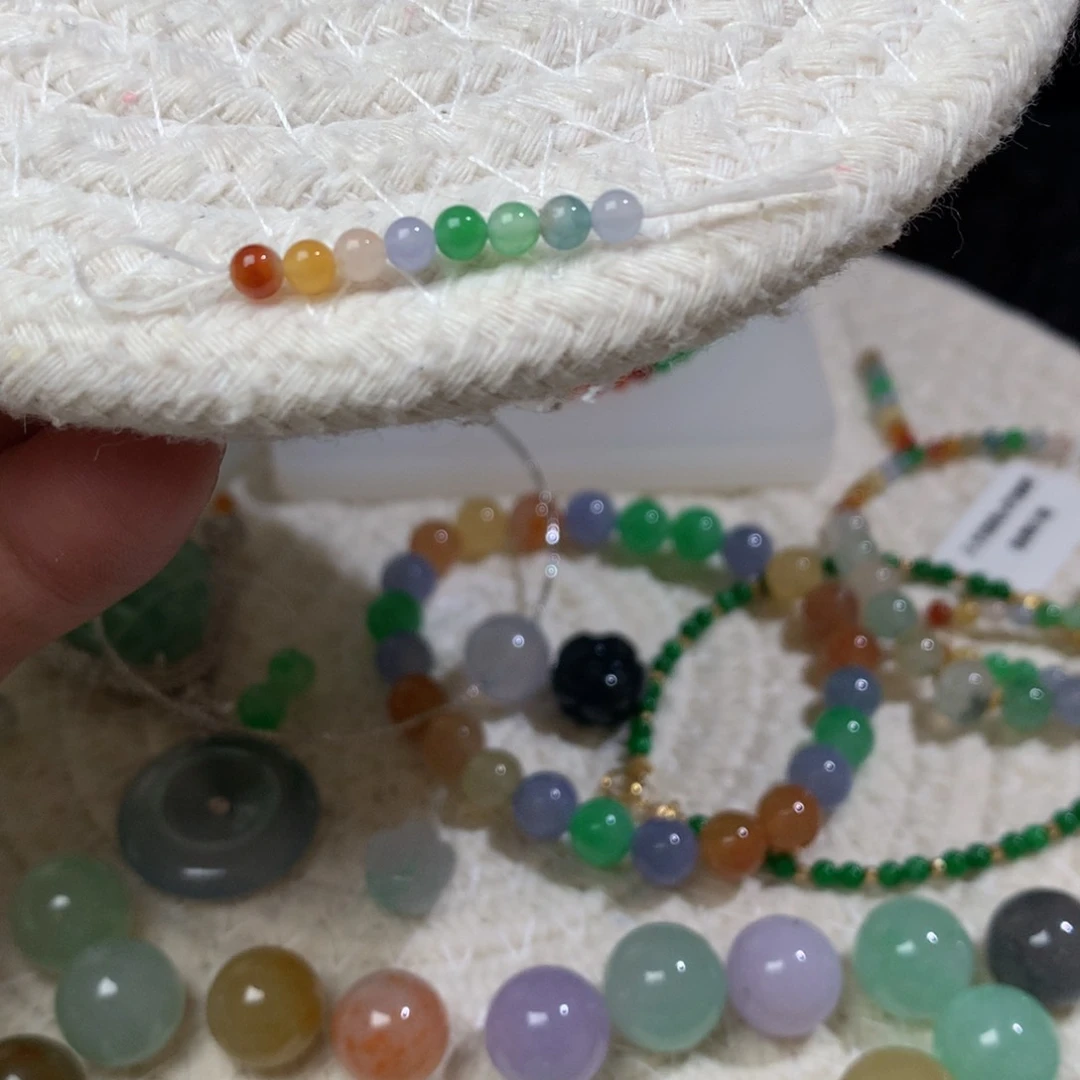 翡翠散珠七色彩虹