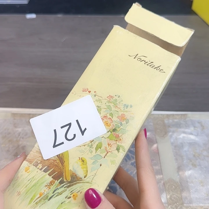 包**忧倩倩海外陶瓷工艺品