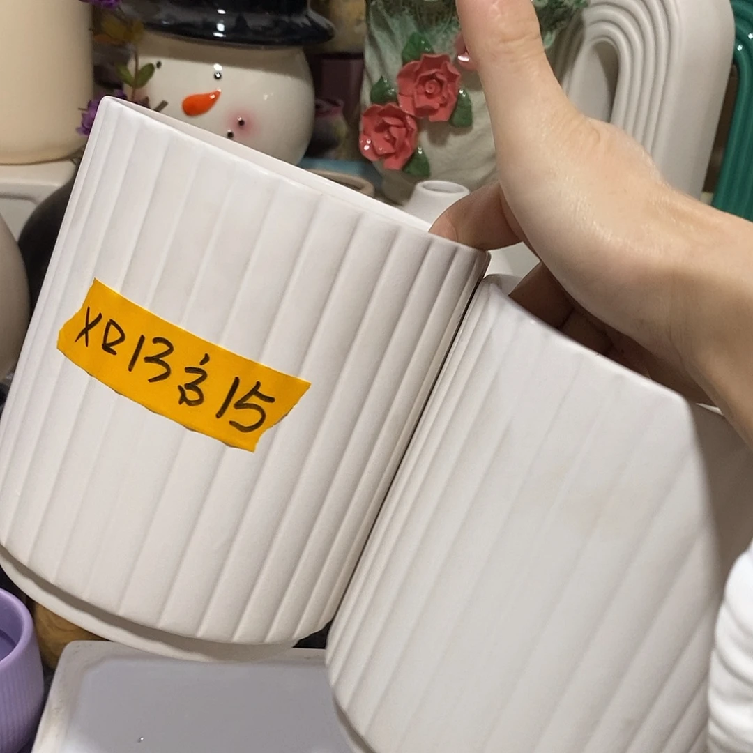 杯子陶盆有孔 瑕疵介意勿拍