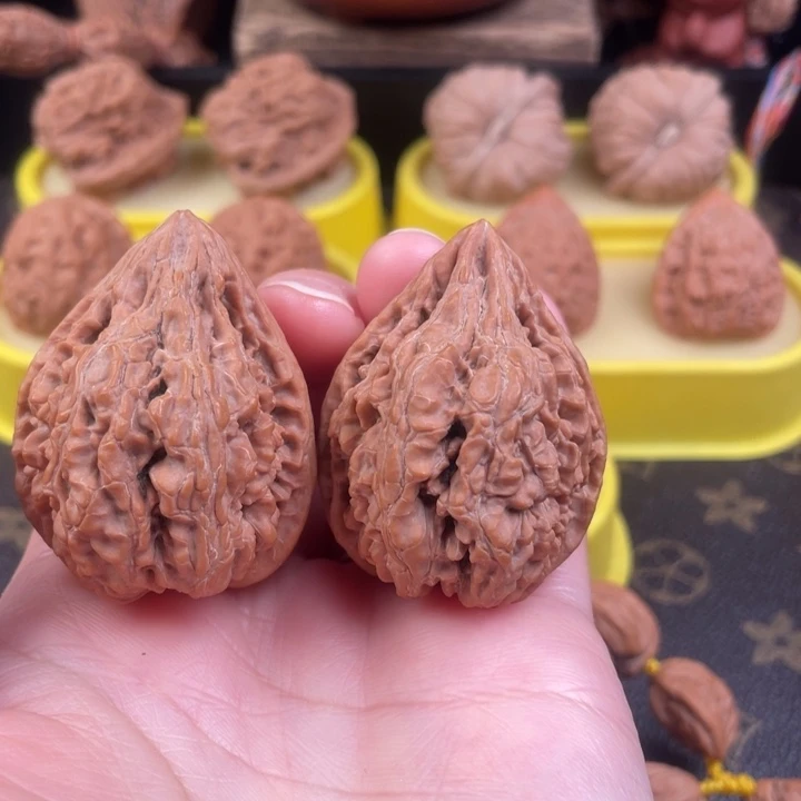 吊坠文玩核桃坐佛36.5