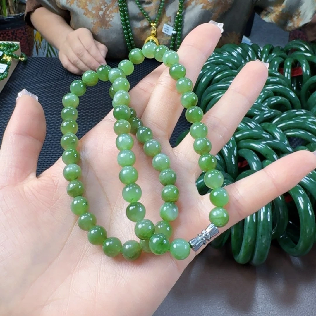 和田玉（碧玉）未镶嵌颈饰