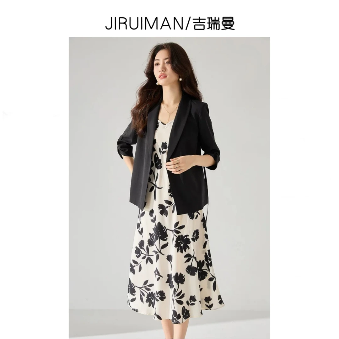 JIRUIMAN/吉瑞曼春装法式优雅西装外套搭花色吊带裙两件套TQ562