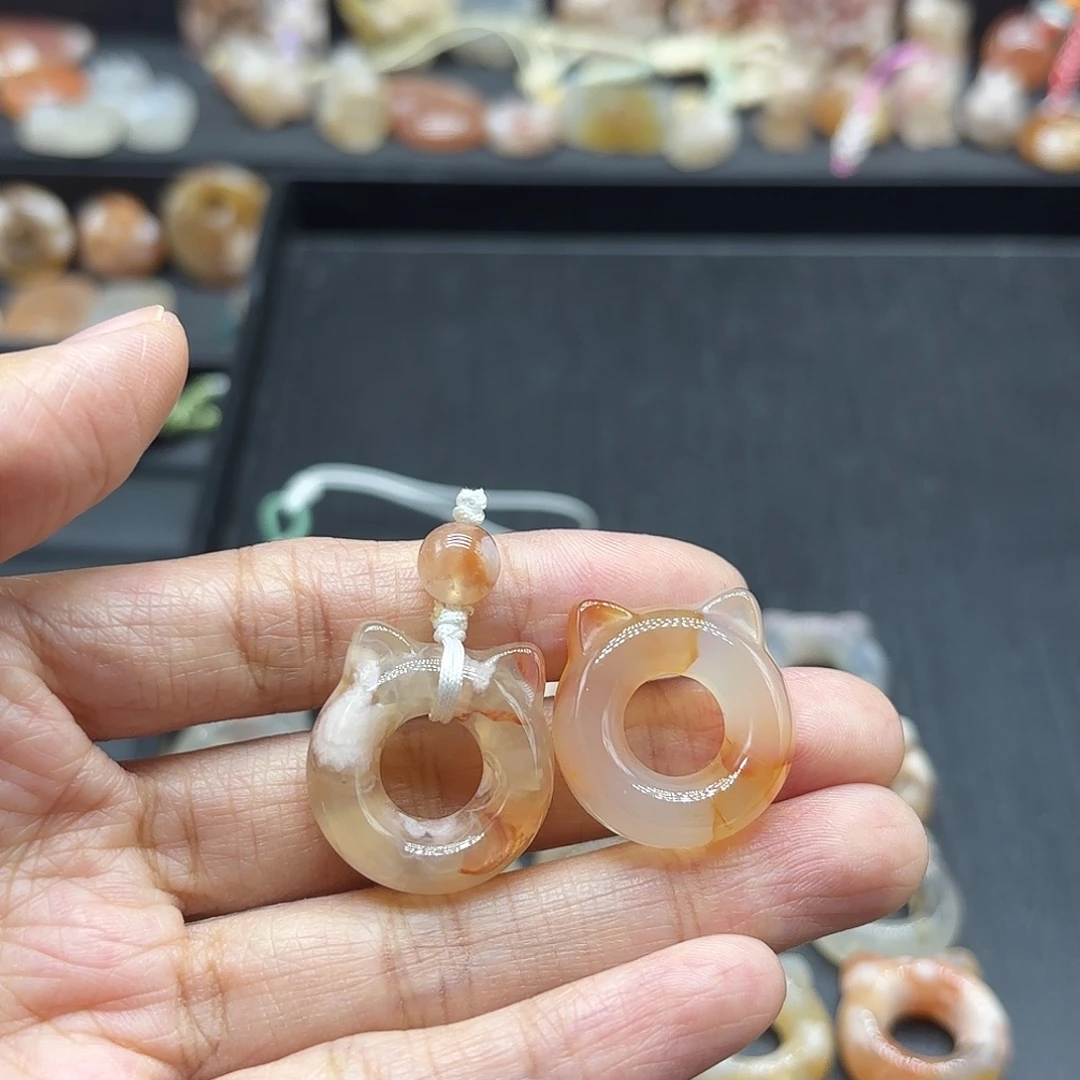 早***安玛瑙/玉髓未镶嵌颈饰