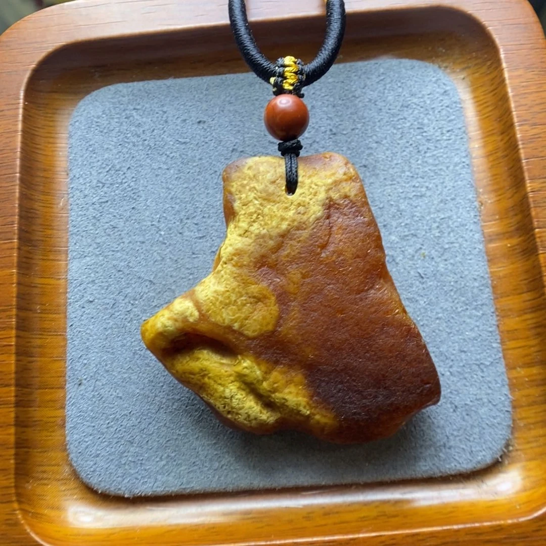未镶嵌颈饰蜜蜡四*郎