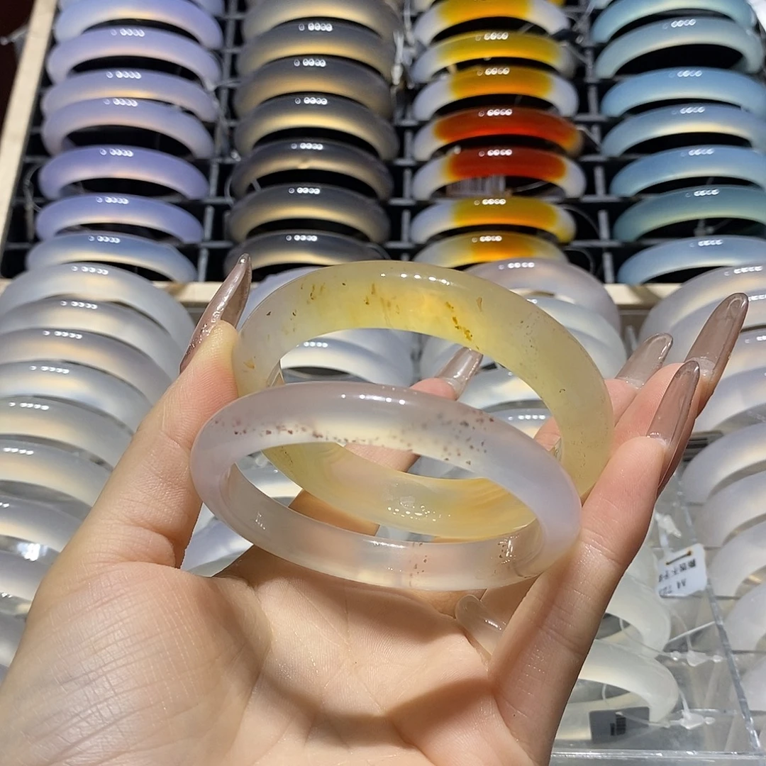 玛瑙/玉髓未镶嵌手镯