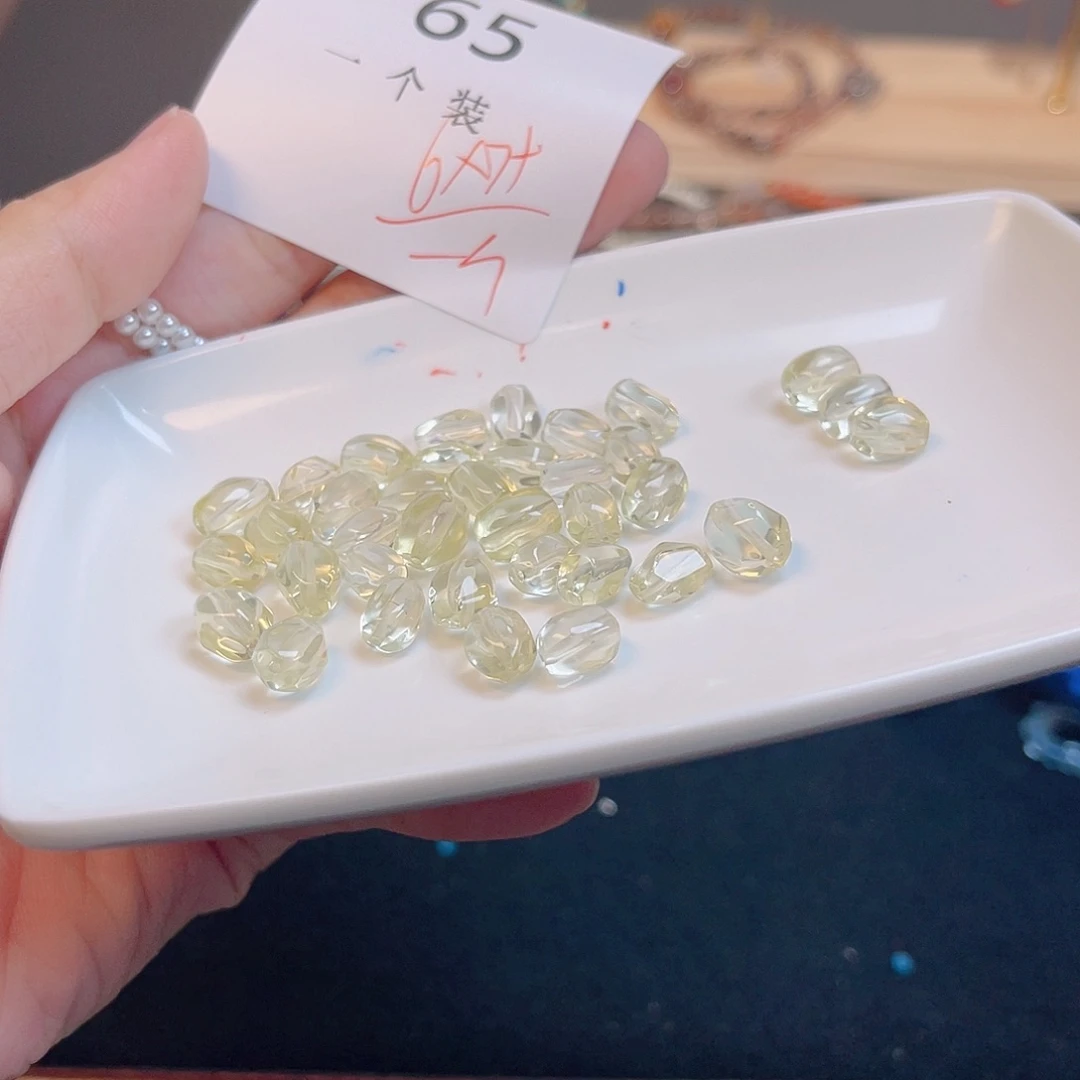 水晶珠宝半成品未镶嵌65 。